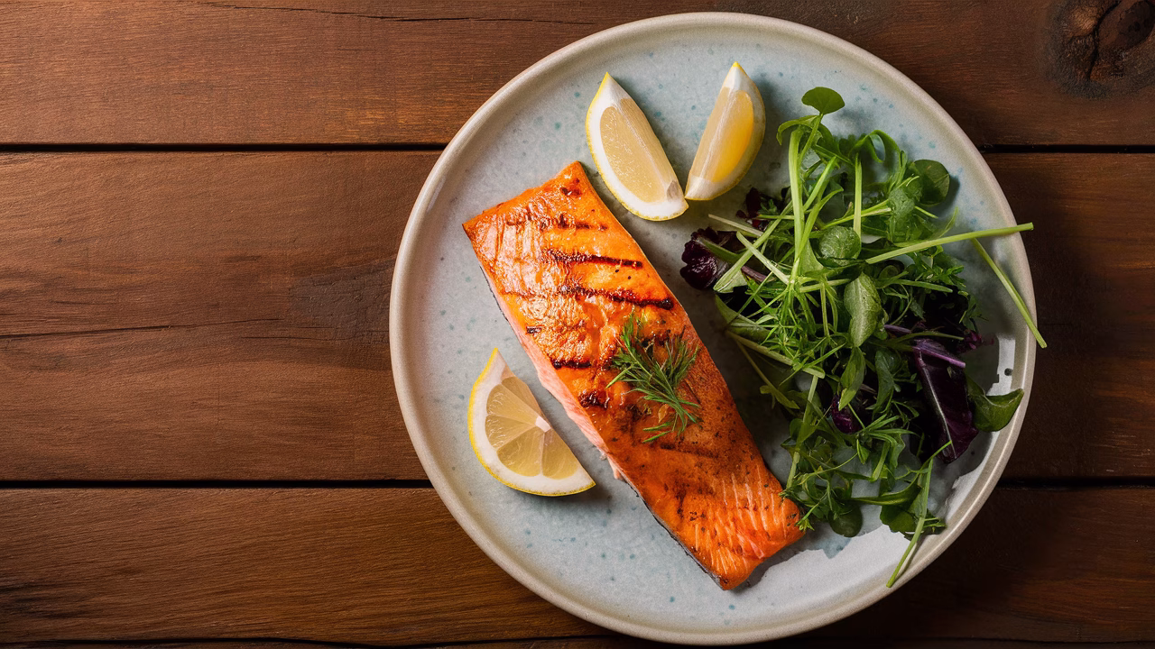 Fatty fish for blood sugar control Grilled salmon with greens