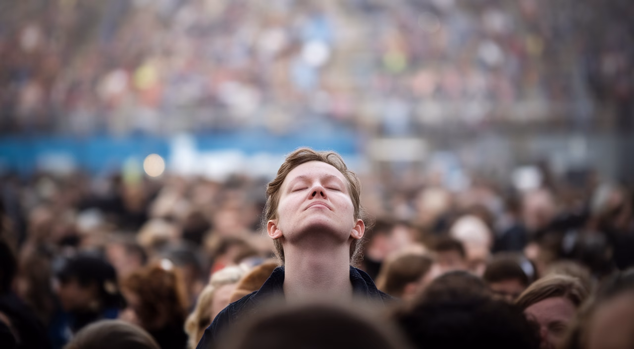 Overcoming fear of crowded places Overcoming fear of crowded places